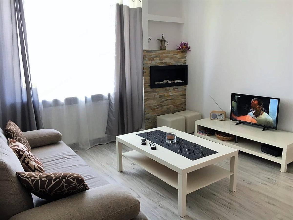 Warszawa Tiamo Citycenter Appartement Buitenkant foto